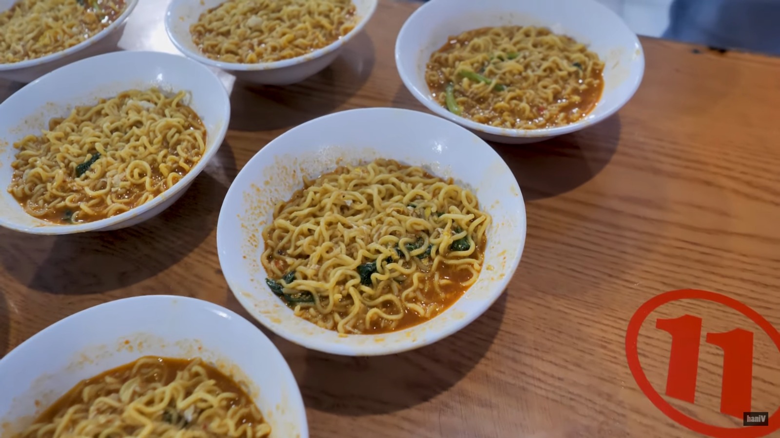 Indomie Bangladesh (YouTube Muhammad Hanif Hasballah).