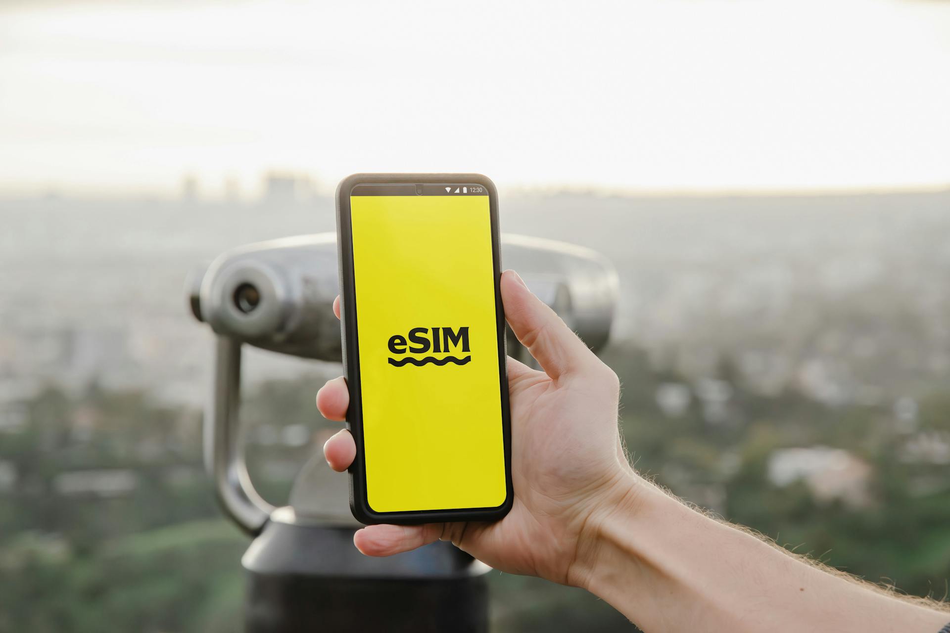 Beberapa merk smartphone yang sudah support eSIM.