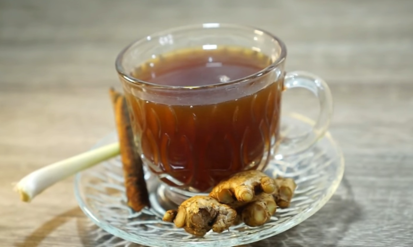 Wedang jahe (YouTube Domo Bramantyo).