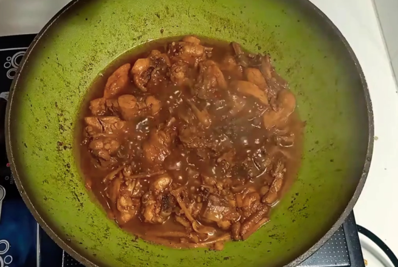 Ayam kecap jahe (YouTube DAPUR A2).