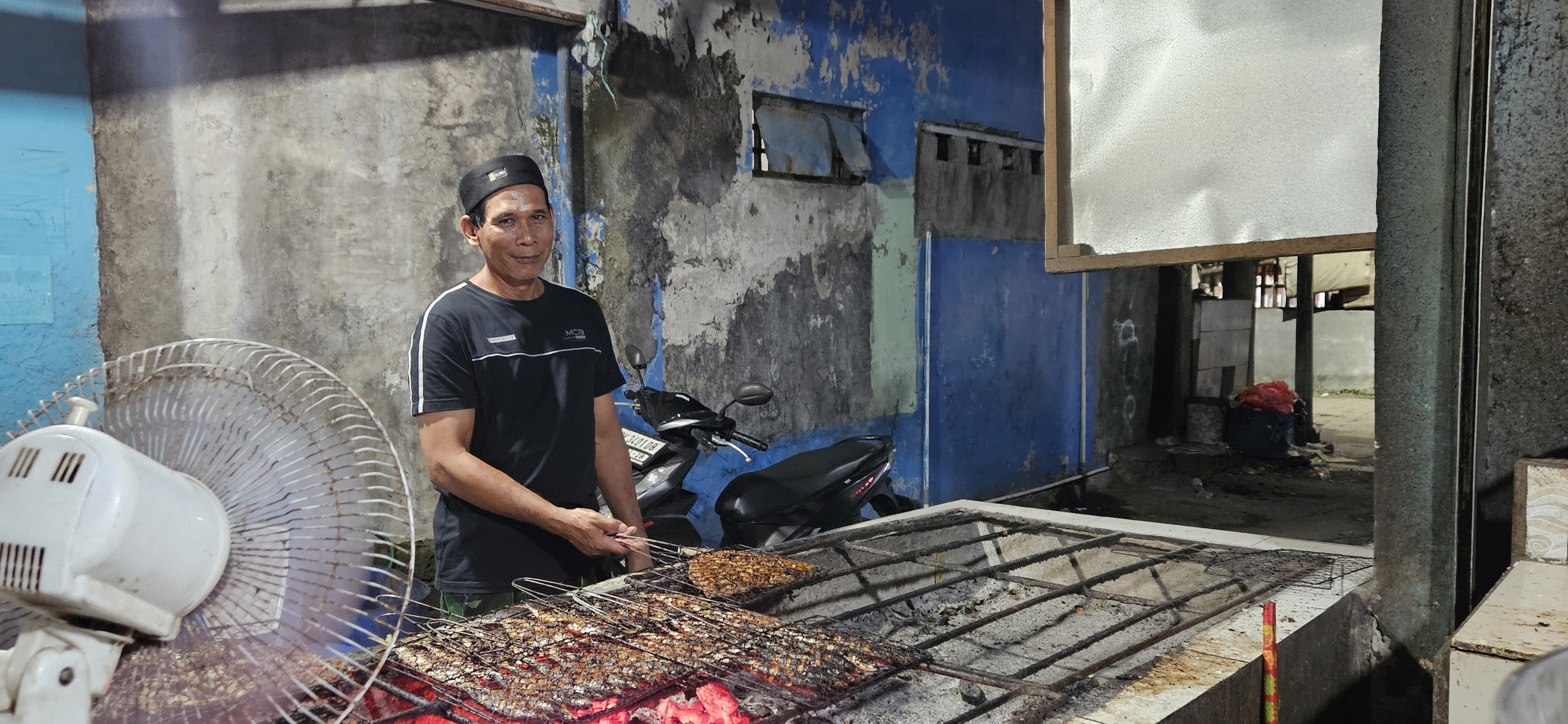 ASAL KARANGBENDO: Nurahmat merupakan pencetus pasar ikan di Kedonganan, Badung.