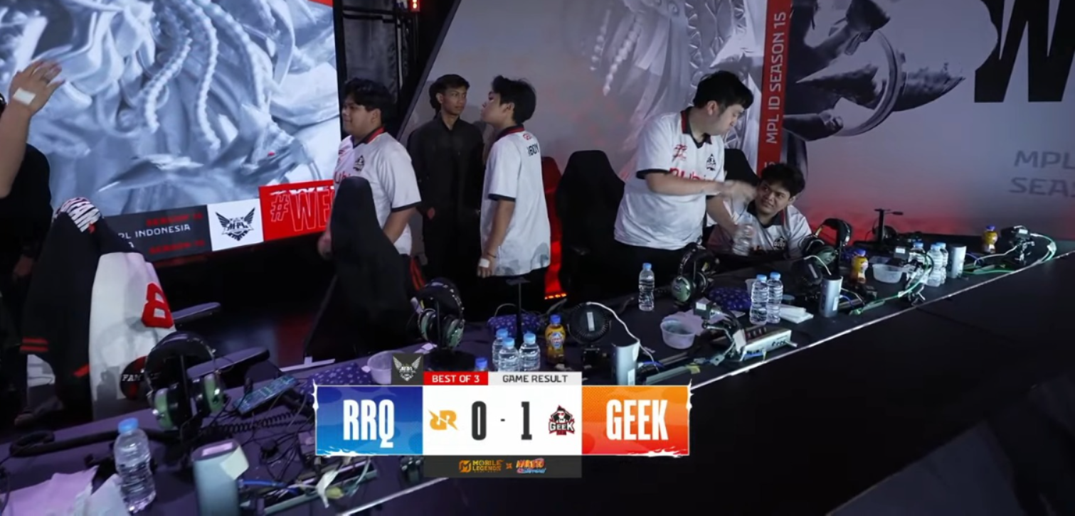 Mengejutkan! GEEK ungguli RRQ di game pertama MPL ID S15 Week 7 (Youtube MPL Indonesia)