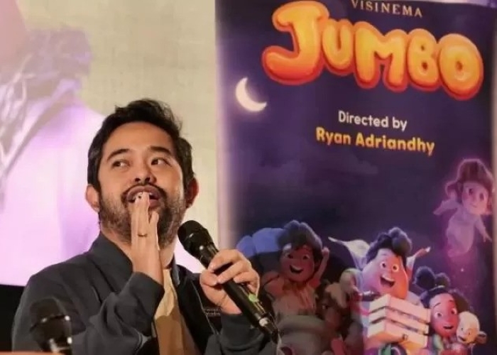 Sutradara film Jumbo, Ryan Adriandhy.
