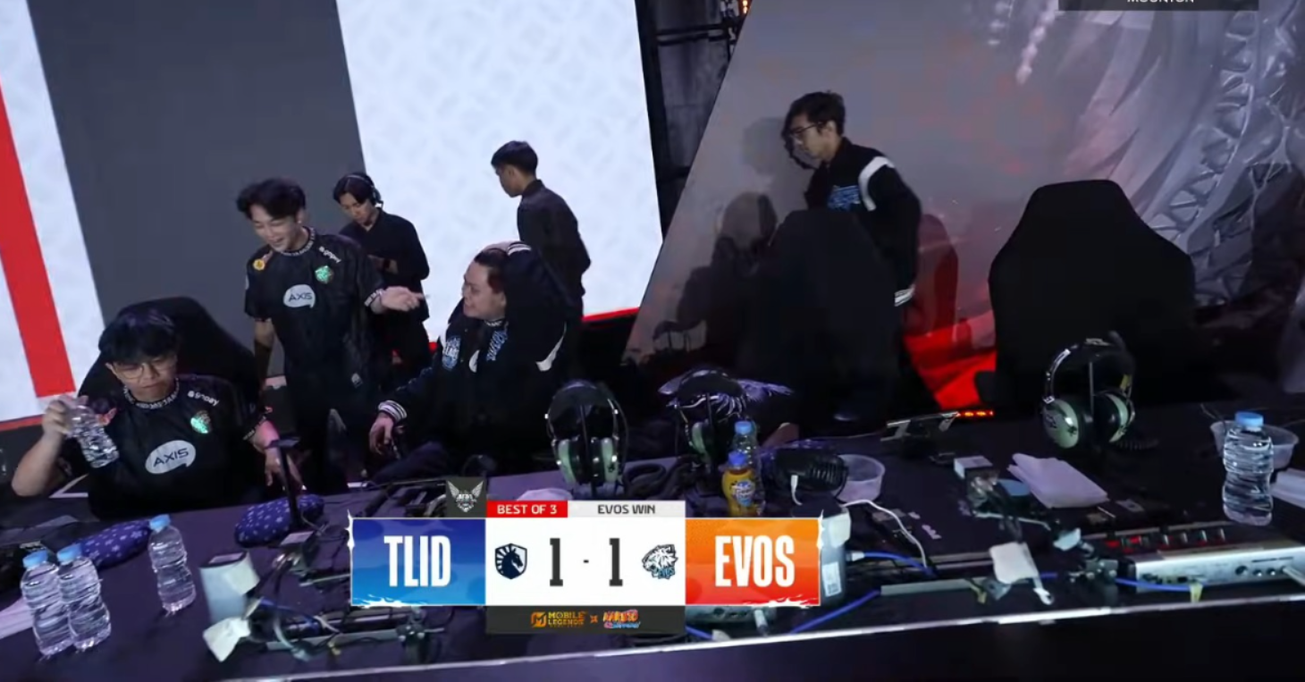 EVOS imbangi skor dari TLID MPL ID S15 Week 7 (Youtube MPL Indonesia).
