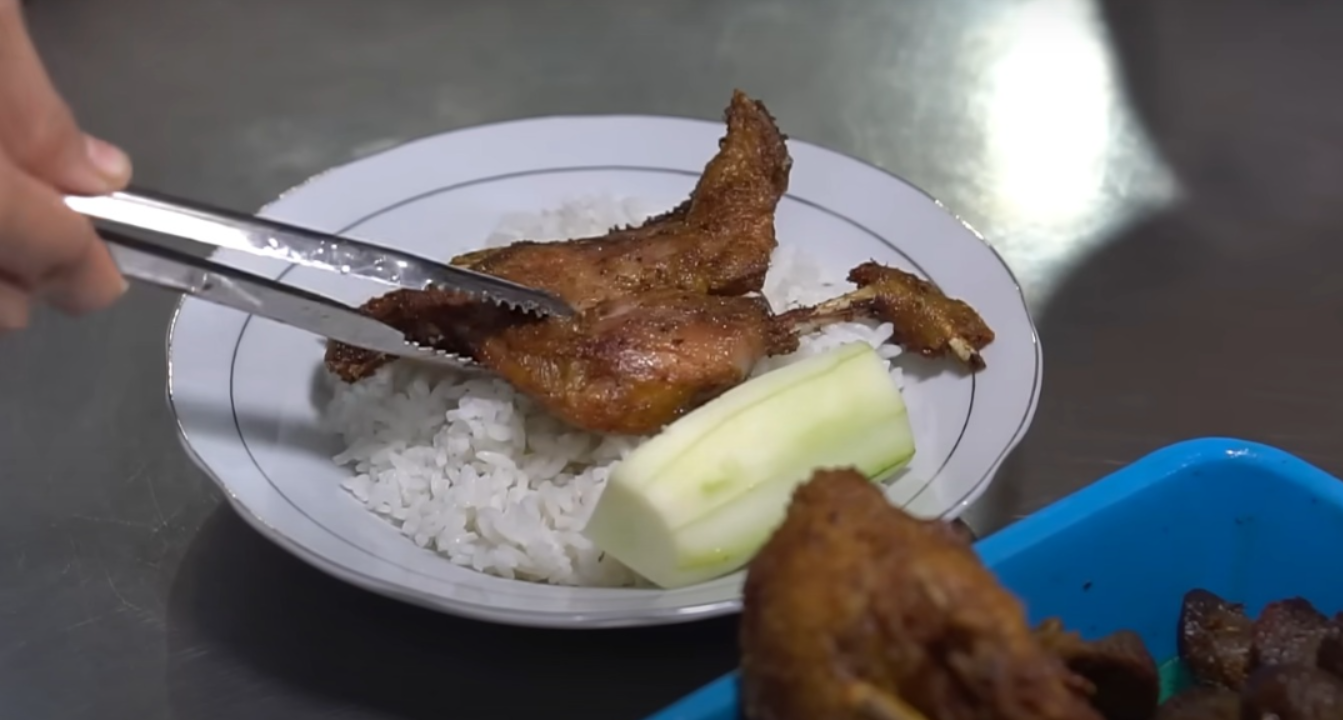 Bebek Goreng (Youtube Dyodoran).