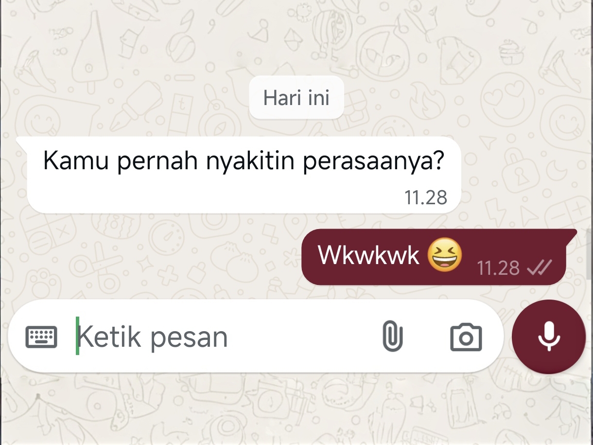 Wkwkwk menjadi solusi paling aman untuk ngeles.