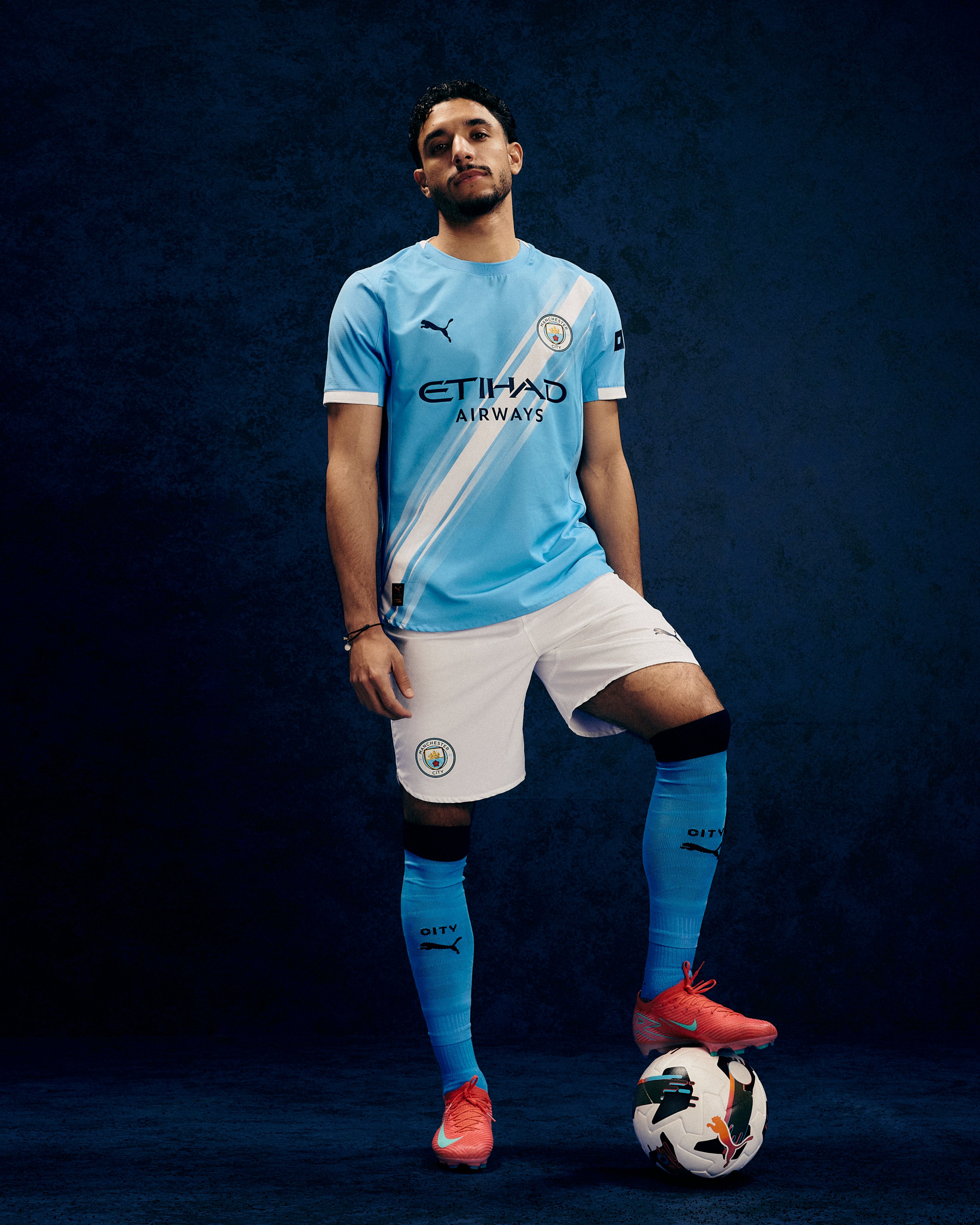 TERBARU: Jersey kadang milik Manchester City musim depan