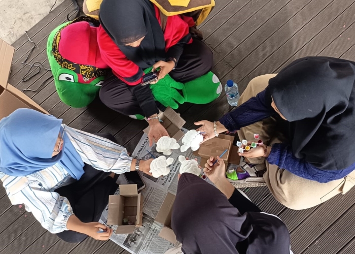 Kegiatan ini bisa anda lakukan dengan teman.