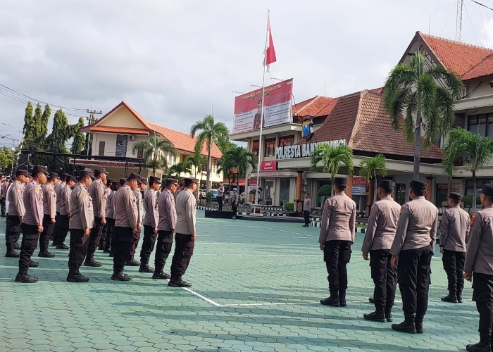 Kapolresta Banyuwangi pimpin apel sukses Operasi Pekat Semeru II 2025.