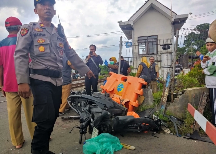 KAI dan DJKA Kemenhub buka suara soal kecelakaan KA Malioboro Ekspres di Magetan.