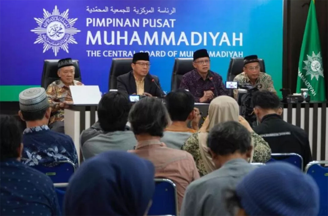 Konferensi pers yang diadakan PP Muhammadiyah saat pembacaan Maklumat tentang Penetapan Ramadan, Syawal dan Zulhijah 1446 Hijriah (Muhammadiyah)