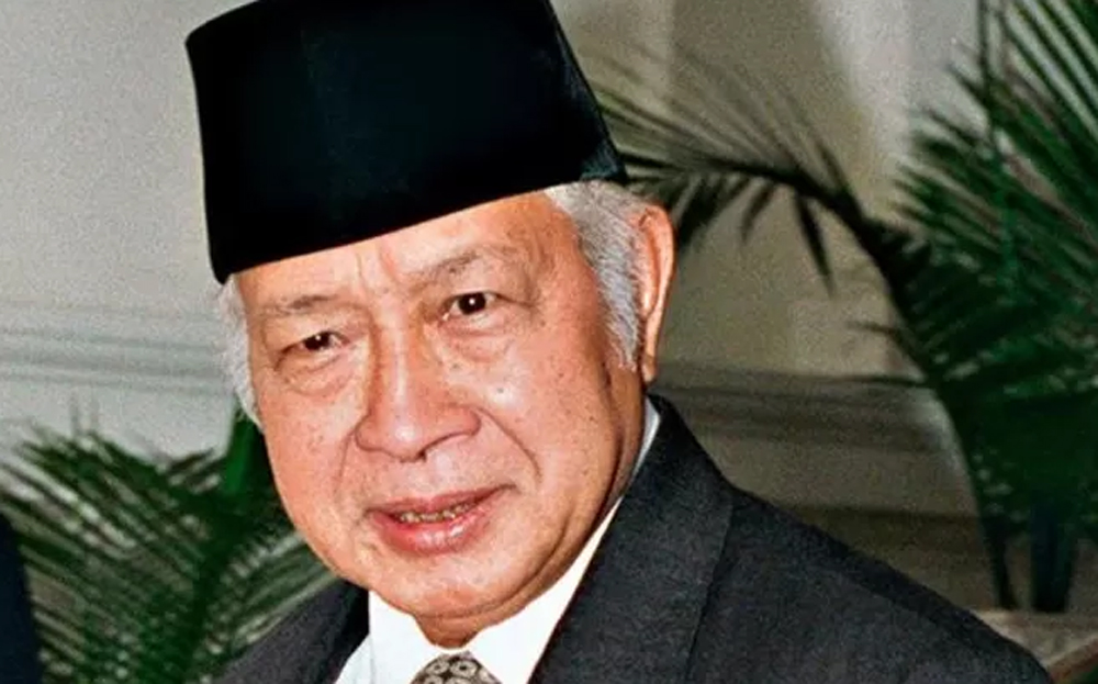 Mendiang Soeharto, Presiden RI ke-2. (JawaPos.com)