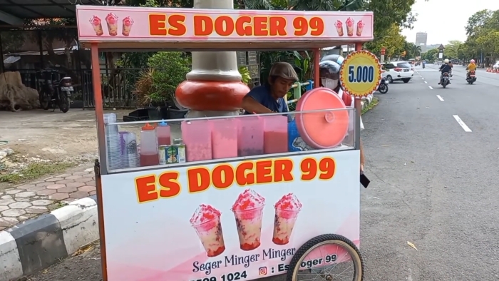 Penjual es doger.
