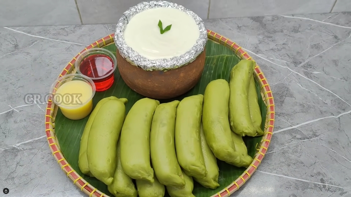 Es pisang ijo.