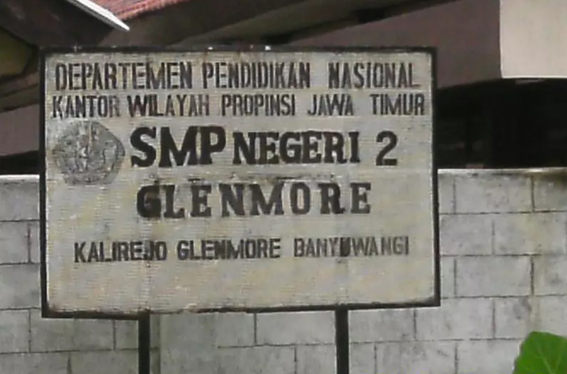SMPN 2 Glenmore termasuk 10 sekolah yang inim pendaftar jalur afirmasi tahun 2025. (foto: annibuku)