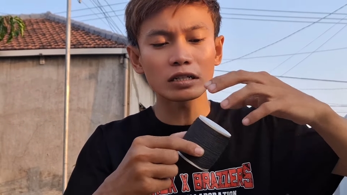 Gelasan layangan.