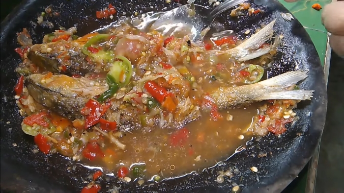 Pecak Badeng khas Banten.