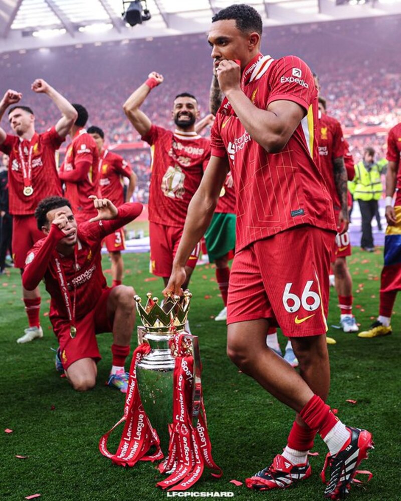 BERPISAH: Alxander Arnol berpisah dari Liverpool musim ini