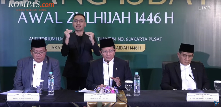 Menteri Agama Nasaruddin Umar menyampaikan Keputusan sidang isbat, Selasa malam (27/5).