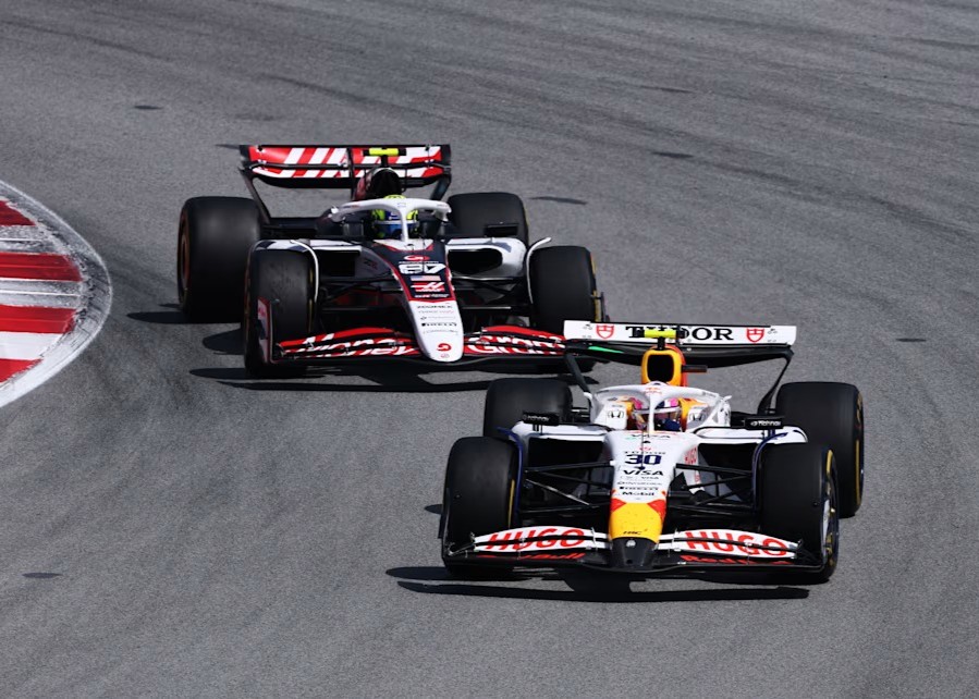 Isack Hadjar kembali raih poin di F1 Spanyol.