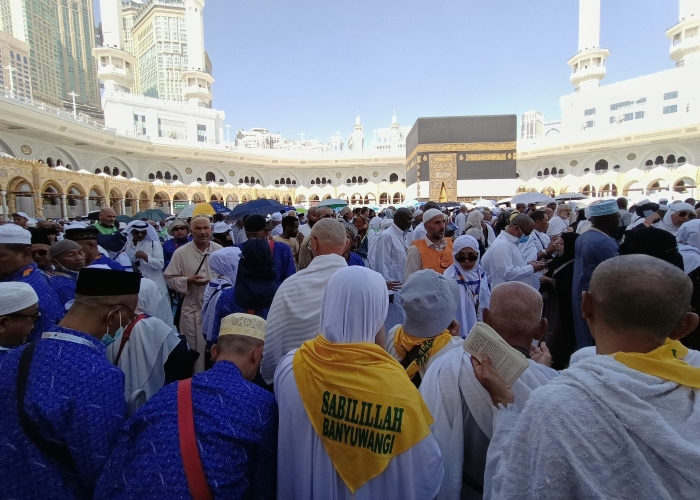 Jamaah haji Banyuwangi saat menjalankan rangkaian Armuzna 1446 H.