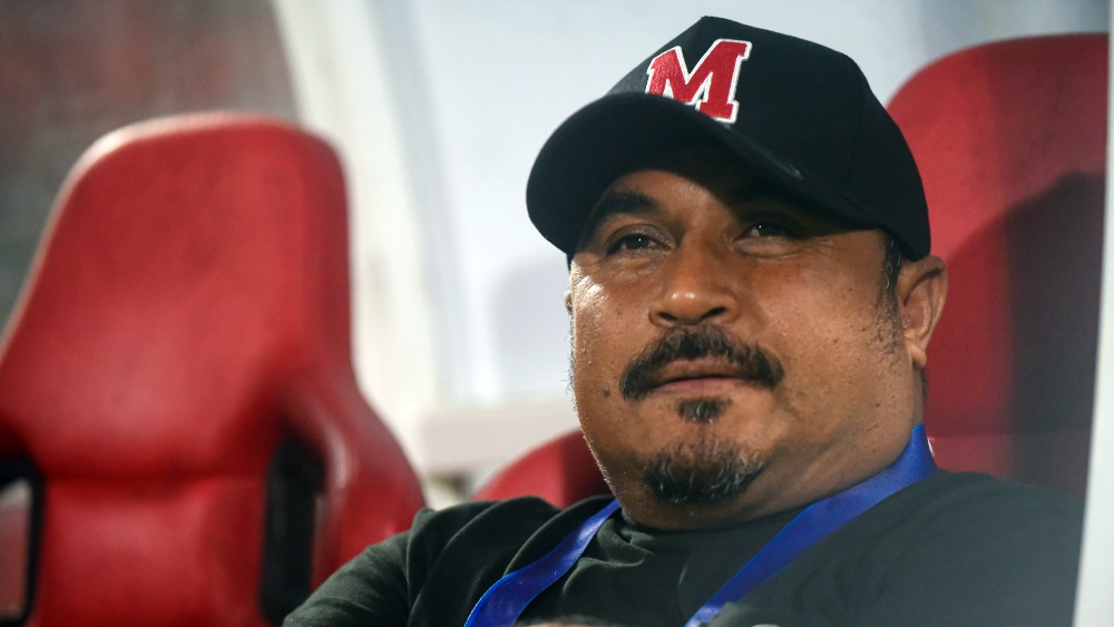 BERAKHIR: Kerja sama Malut United dengan Imran Nahumarury resmi berakhir