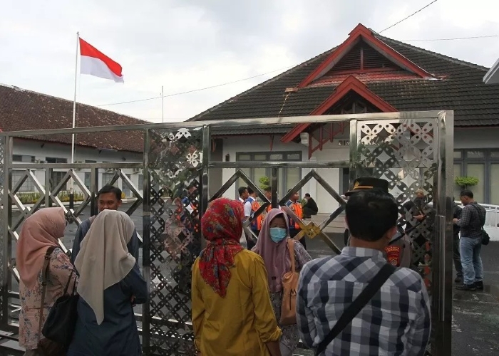Warga Lempuyangan berharap tinggal hingga Agustus sebelum digusur PT KAI.
