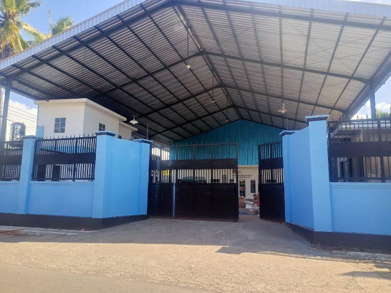 BELUM JELAS: Dapur MBG di Dusun Krajan, Desa Wringinputih, Kecamatan Muncar sudah selesai dibangun tapi progam belum diketahui Rabu (18/6).