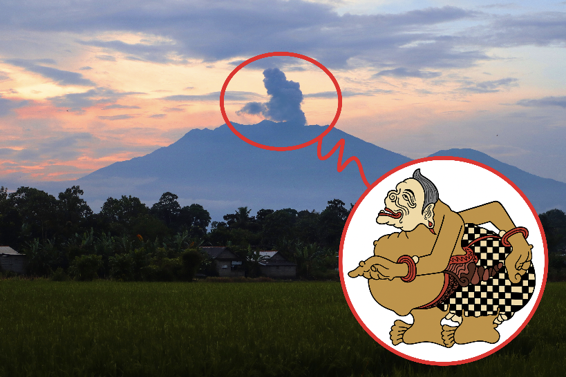 Penampakan siluet mirip Semar di puncak Gunung Raung yang sedang erupsi.