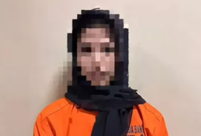 BERUBAH: Marpuah yang berubah menjadi Febrian Alaydrus untuk menipu Kani Dwi Haryani