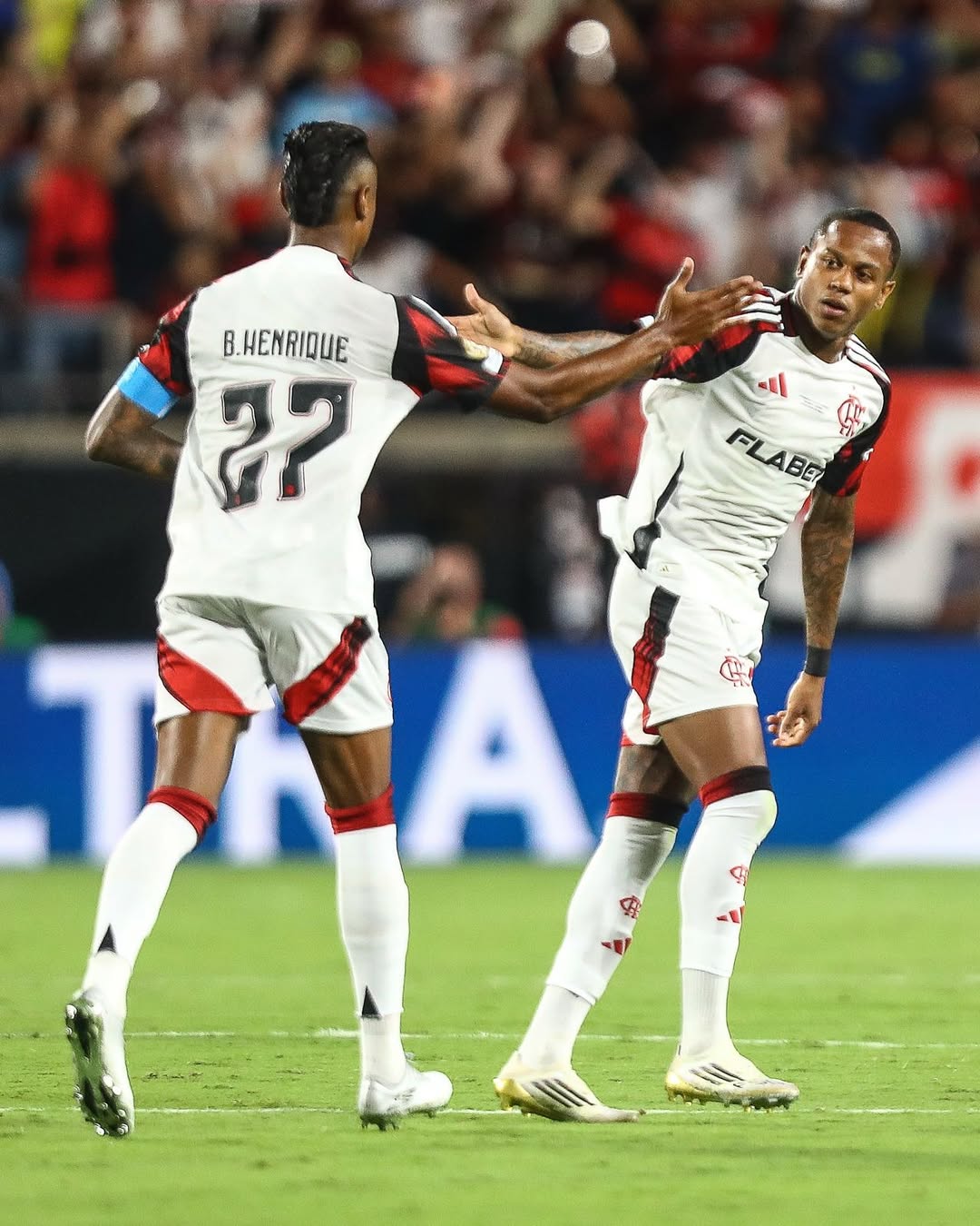 Flamengo berhasil tahan imbang LAFC di laga perpisahan.