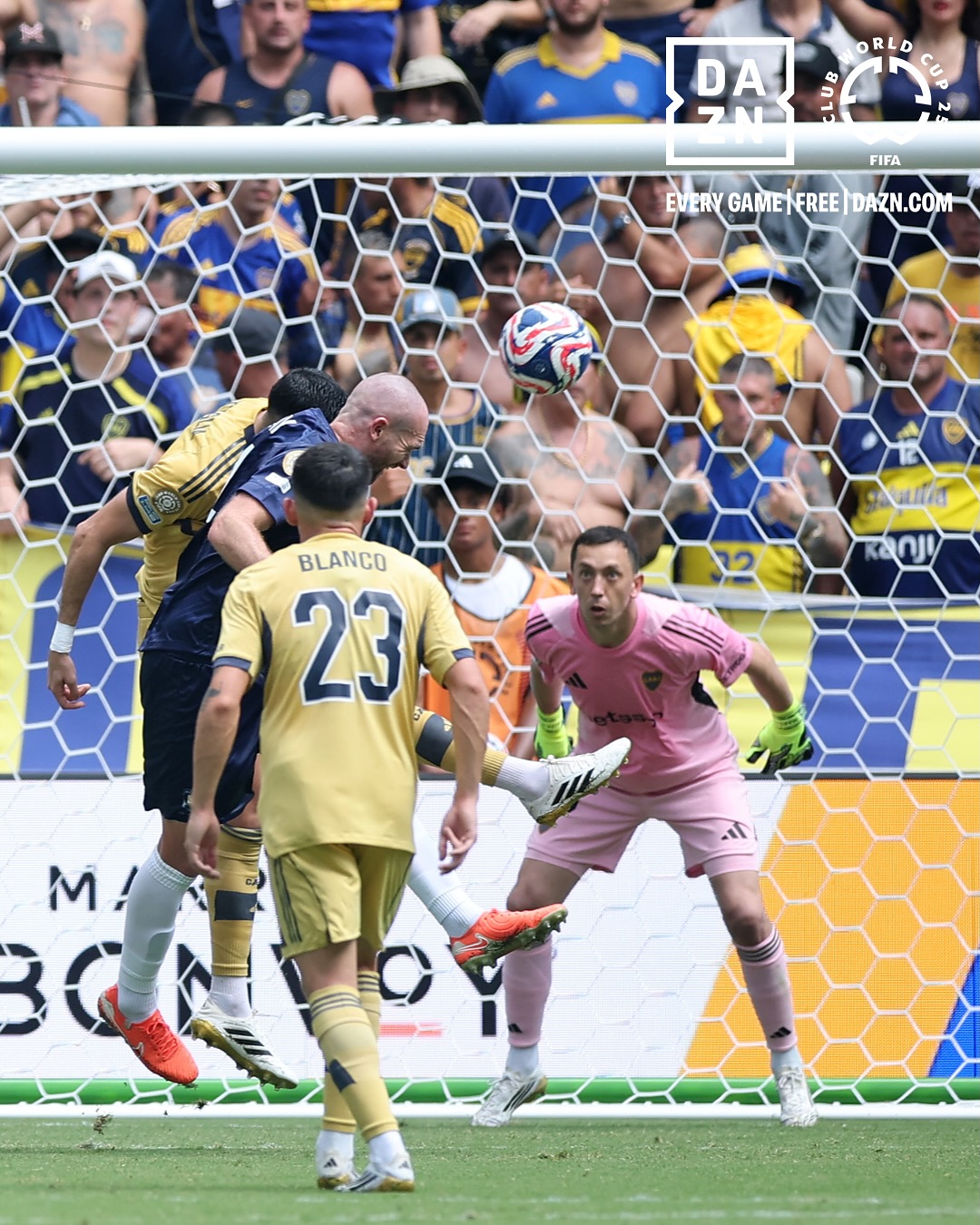 Gol penyama kedudukan Auckland City atas Boca Juniors.