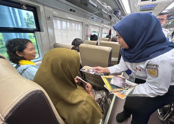 KAI Daop 8 Surabaya hadirkan pengalaman liburan seru lewat program &ldquo;Semakin Dekat dengan KAI&rdquo; dengan hadiah dan pelayanan spesial.