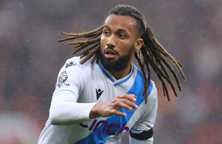Jairo Riedewald bermain di Liga Inggris bersama Crystal Palace.