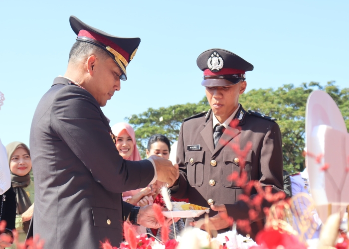 Polresta Banyuwangi rayakan Hari Bhayangkara ke-79 penuh khidmat dengan semangat nasionalisme dan sinergi lintas sektor.