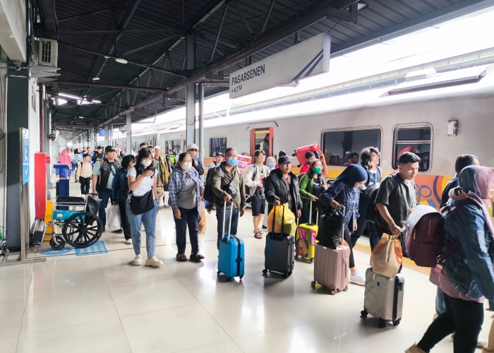 KAI catat pendapatan Rp35,93 triliun di 2024.
