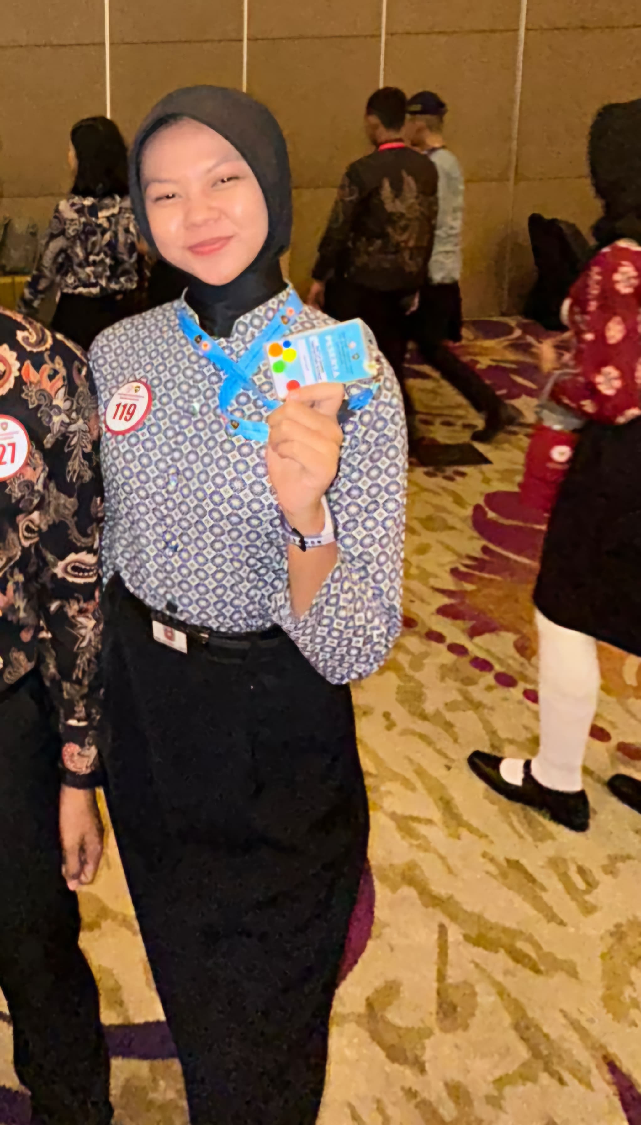 ID CARD : Kayla Zahra Tastaftian Elfirin atau karbanya dipanggil Cinta, siswi SMAN 1 Giri Taruna Bangsa dinyatakan lolos menjadi Pasukan Pengibar Bendera Pusaka di Istana Merdeka