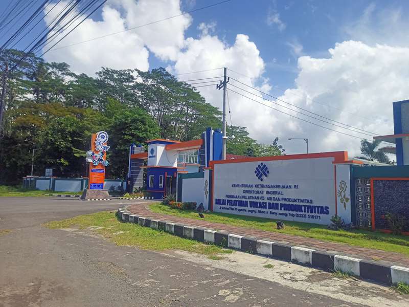 CALON GEDUNG: SR rencananya akan menempati gedung BPVP Banyuwangi di Desa Kedungrejo, Kecamatan Muncar Rabu (2/6).