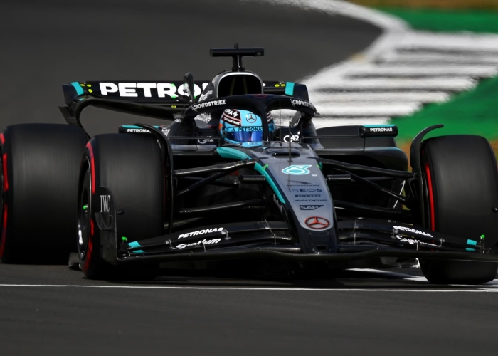 George Russell yakin bisa rebut podium F1 GP Inggris usai tampil mengejutkan di kualifikasi.