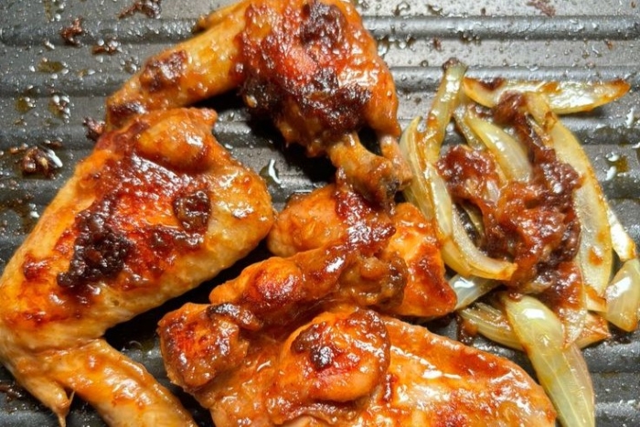 Resep ayam bakar teflon anti ribet yang cocok untuk nge-grill dengan teman-teman.