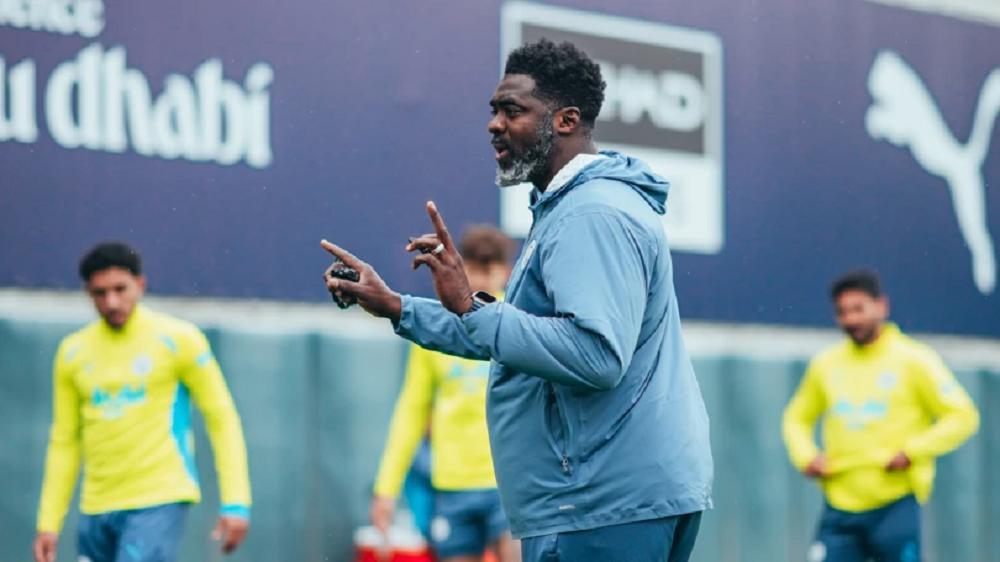 Kolo Toure dipromosikan jadi asisten Pep Guardiola di Manchester City.