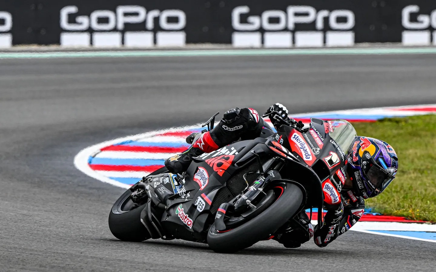 Jorge Martin resmi comeback ke MotoGP di Brno 2025 usai cedera parah di Qatar.