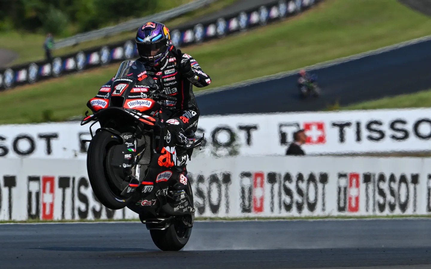Sengketa kontrak Jorge Martin dan Aprilia makin panas.