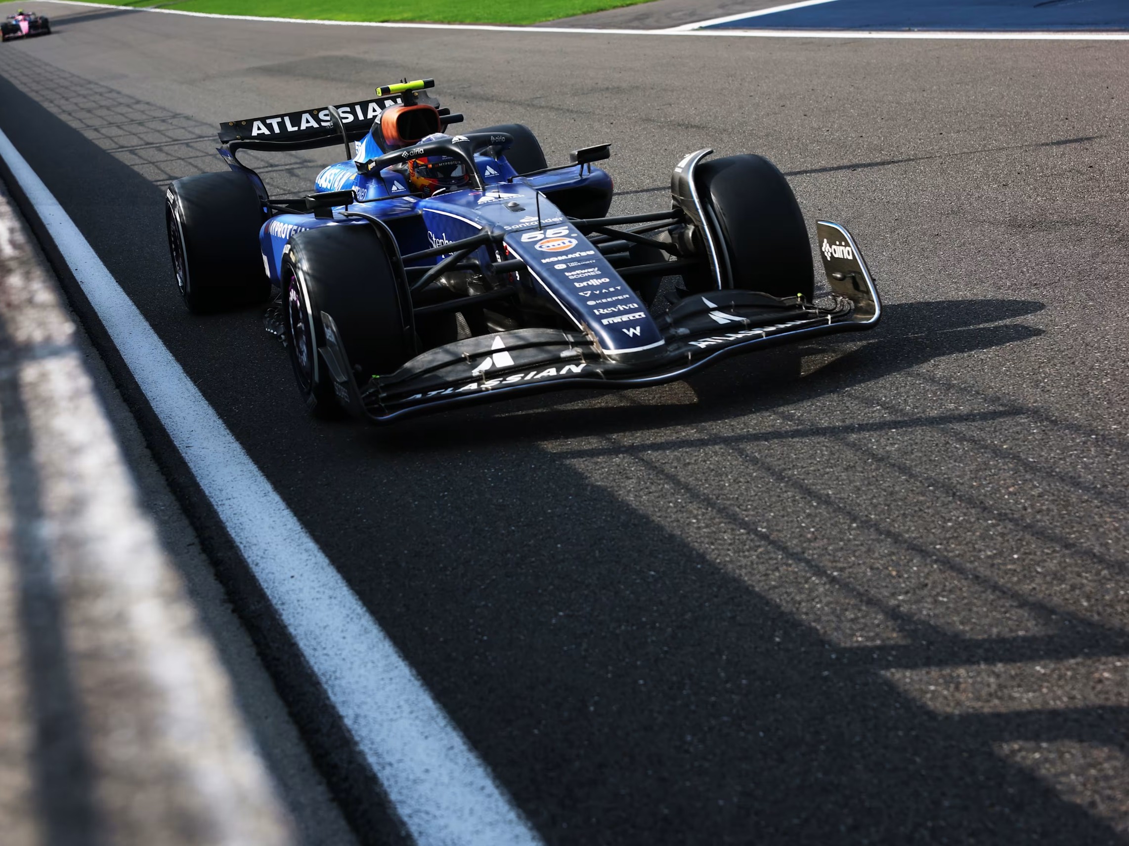 Carlos Sainz akui musim F1 2025 bersama Williams sangat mengecewakan.