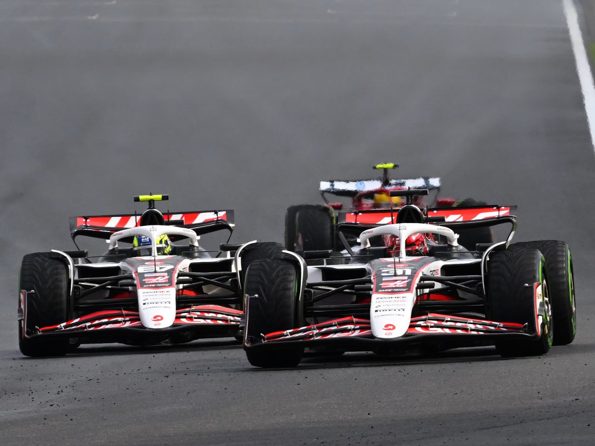 Persaingan F1 2025 memanas.