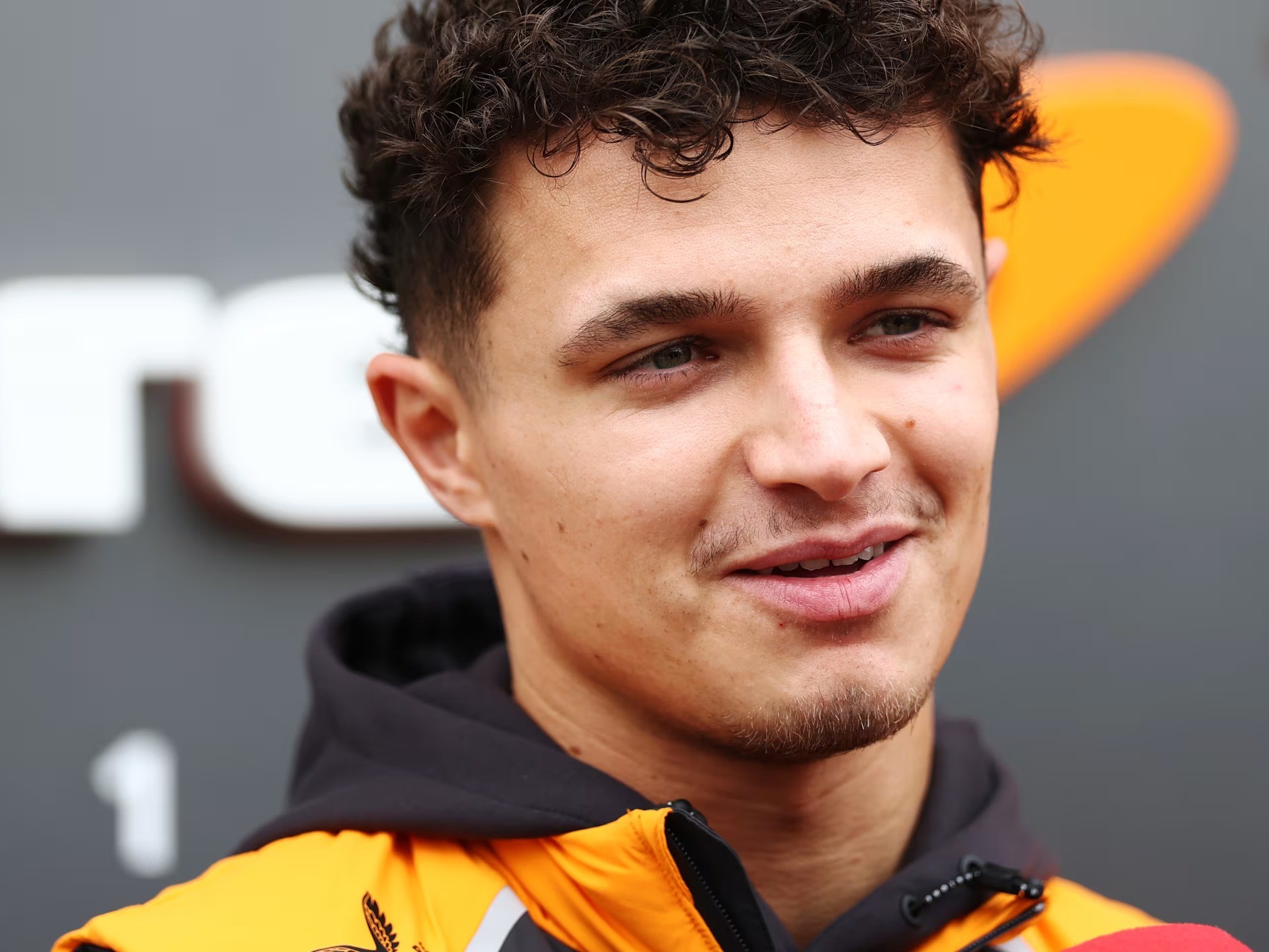 Lando Norris incar kemenangan ke-200 McLaren di F1 Hungaria.