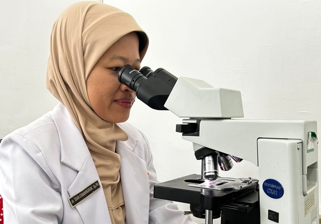Dr Dian Eskaningrum Sp PA.