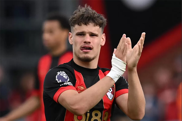 Bek sayap anyar Liverpool, Milos Kerkez.