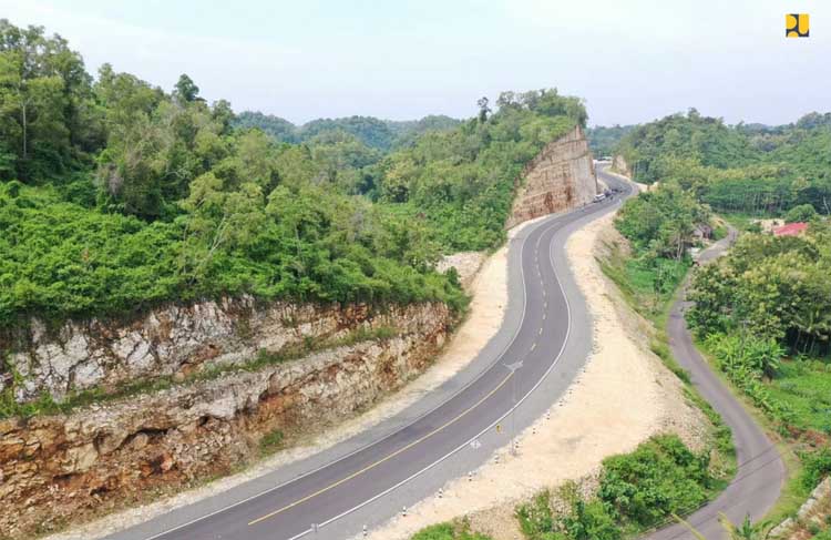 Salah satu sudut jalur Pansela di Jawa Timur.