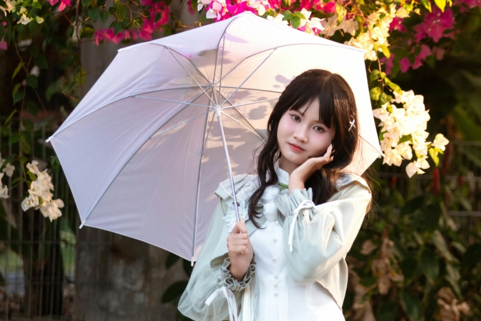 Arti tsuki ga kirei desu ne, kalimat romantis ala Jepang yang membuat seseorang baper dan tak bisa melupakannya.